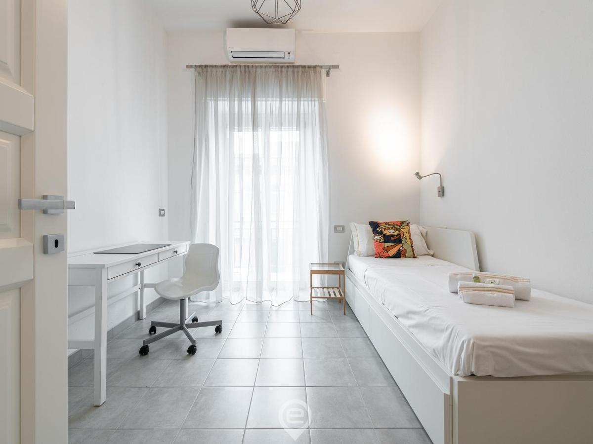 White Gold Apartment 칼리아리 외부 사진