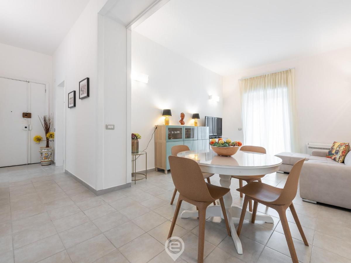 White Gold Apartment 칼리아리 외부 사진