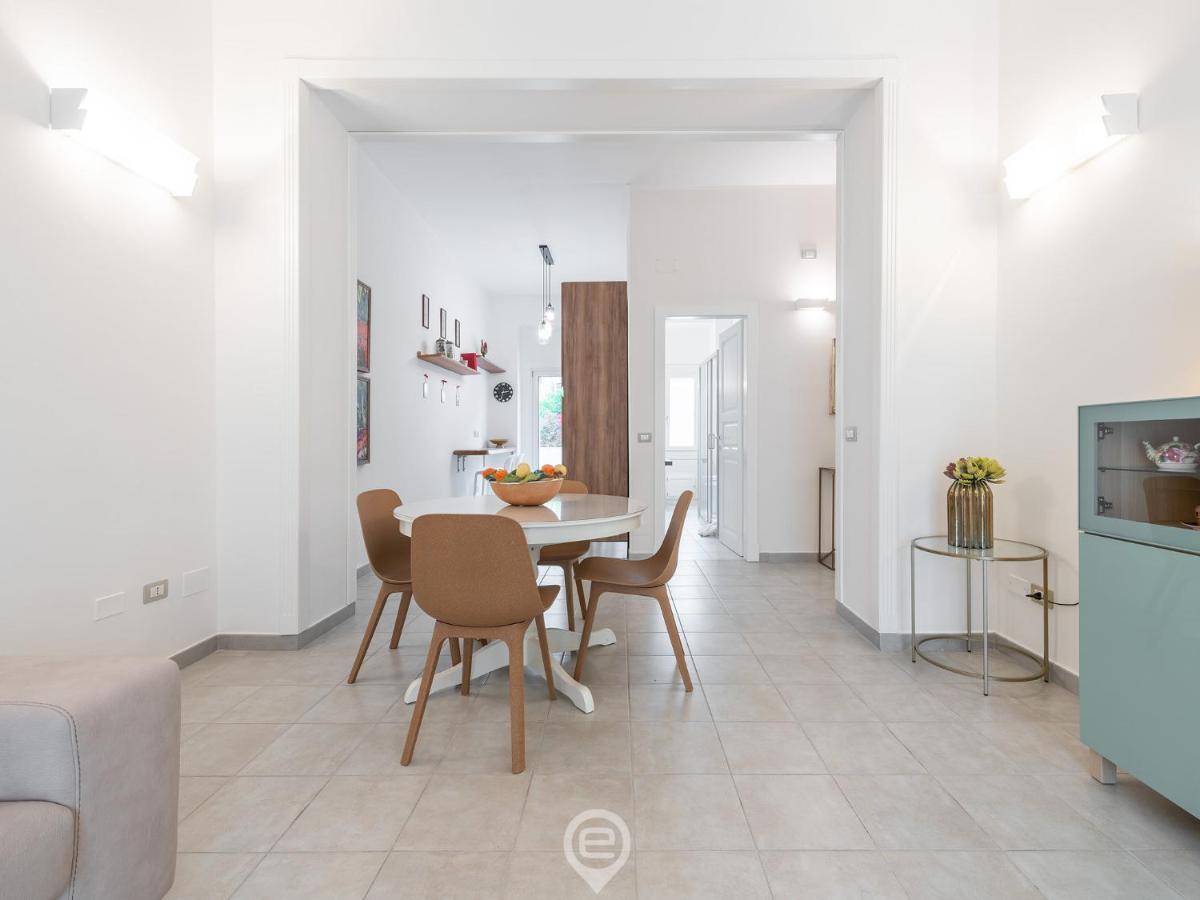 White Gold Apartment 칼리아리 외부 사진
